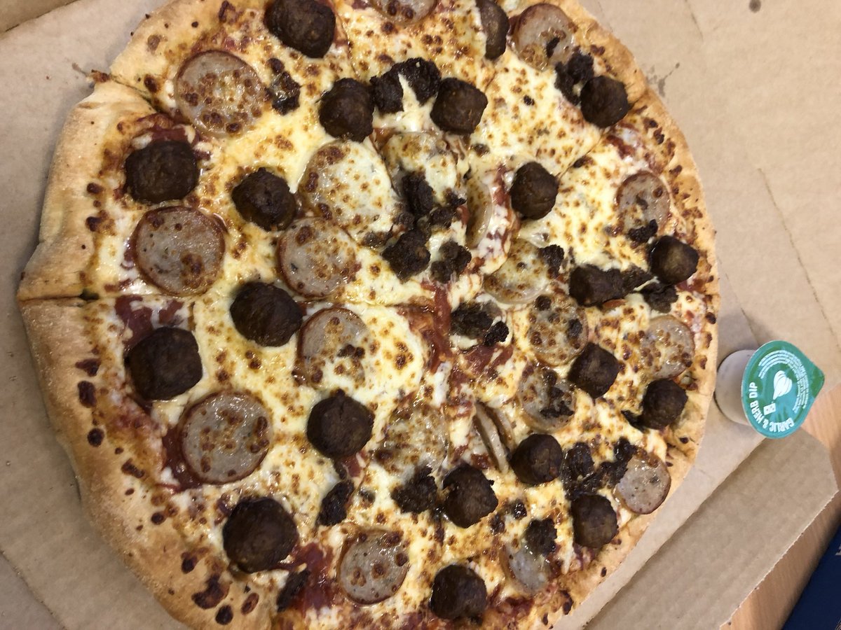 RT for the Italian pizza. 

LIKE for the Dominos pizza.