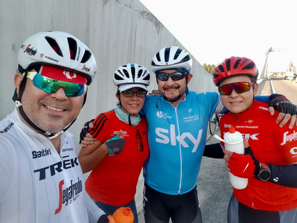 checogodinez's tweet photo. Haciéndole el honor al #DiaMundialSinAuto hoy rodamos con la familia #ACABIKES #63.7Km https://t.co/N4iCfvdcQ2
