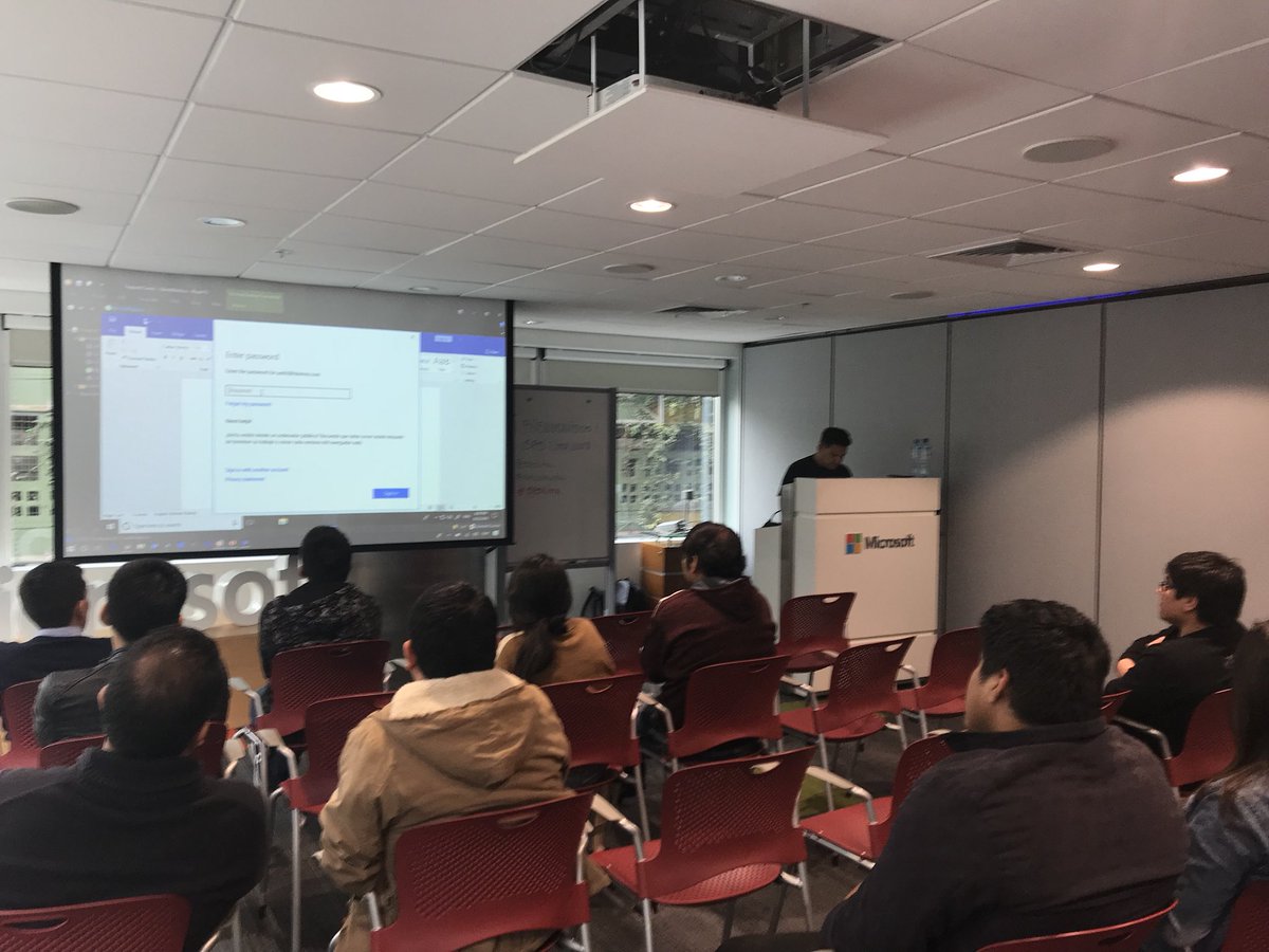Seguridad y Cumplimento con #Office365 presentado por <a href="/jcastanedacano/">Jorge Castañeda</a> #SPSLima #SPSEvents <a href="/com_splatam/">SharePoint Latam</a>