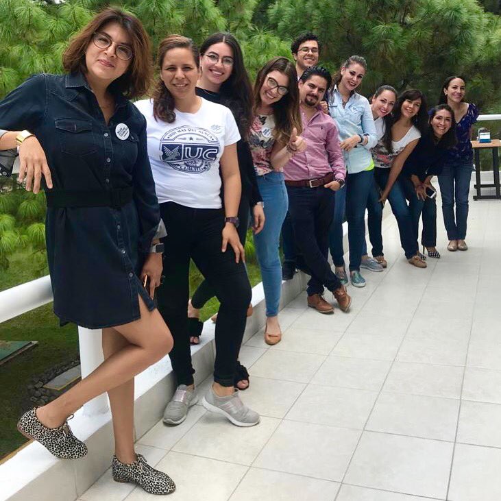 gabyarriagamx's tweet photo. Nuevos -New- #Trendhunters en #UniversidadCuauhtemoc Aguascalientes, México.
I ❤️ teaching #Trendhunting
#TrendAcademy @Leonardo1452 https://t.co/E3kEZxsBQC
