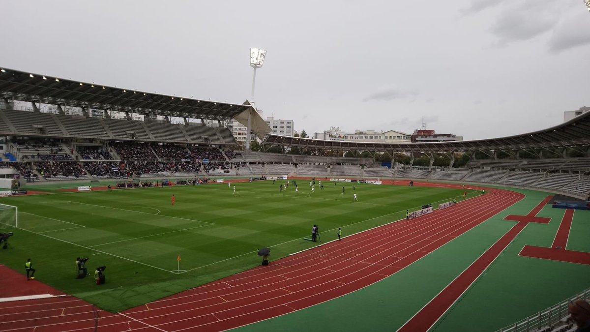 MetzCapitale's tweet photo. Un très gros parcage à charlety, malheureusement ça n'a pas suffit pour la victoire. Reste le souvenir d'une belle aprem entre potes et supporters de Metz.
#MContour #PFCFCM https://t.co/6wykVXhXXD