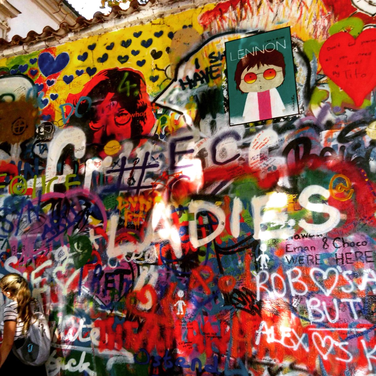 Ladies_UK's tweet photo. Representing✊ #lennonwall #prague #johnlennon #thebeatles #czechrepublic https://t.co/hmwyddChZg