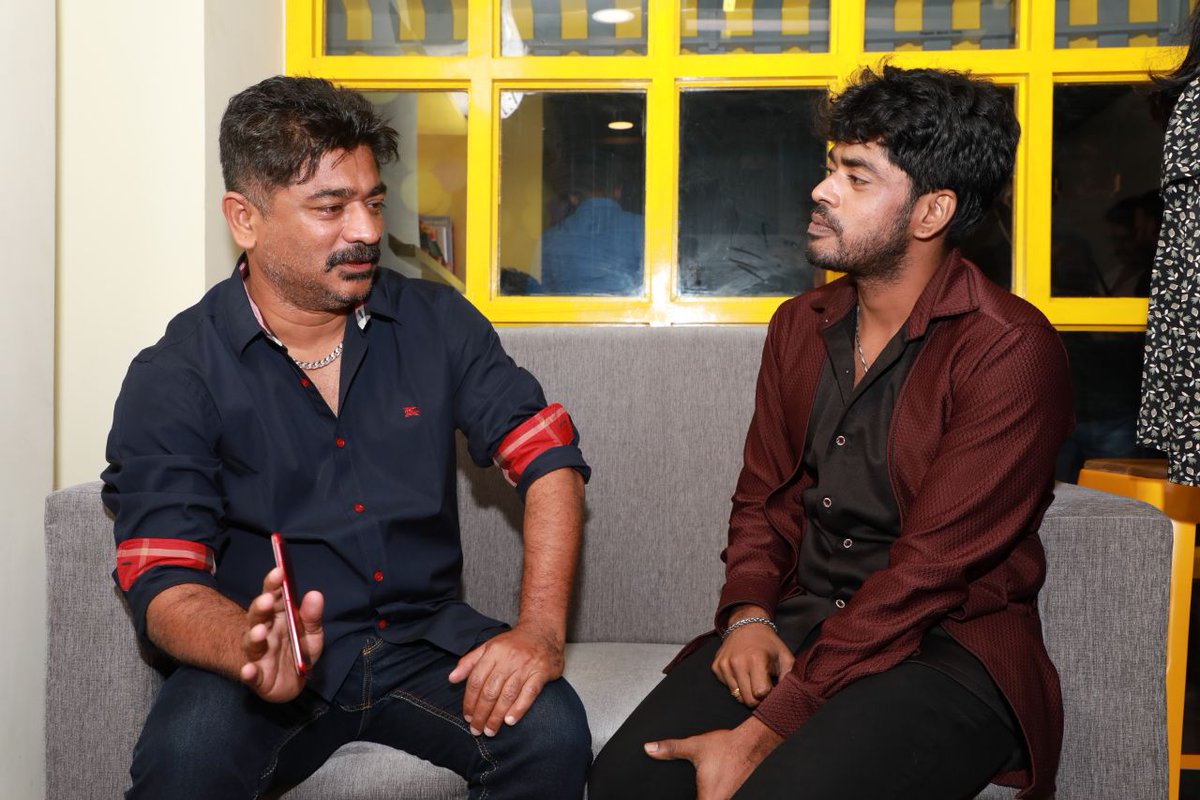 proyuvraaj's tweet photo. Master @rajusundram and @iamSandy_Off from the opening ceremony of choreographer @sherif_choreo's #DanceCafe at Valasaravakkam https://t.co/NmR6eOg0o6