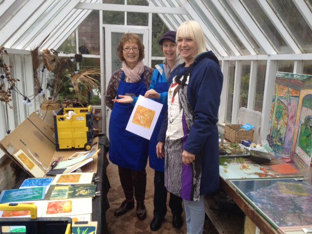 jotalbotbowen's tweet photo. ⁦@salternestudio⁩ we all enjoyed the mono print workshop today for #DevonOpenStudios #creativity #fab work using herbs from Simcoe House #Budleigh #Devon https://t.co/e1sku32q5A
