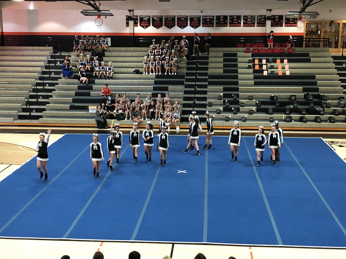 DamonRainesWC's tweet photo. Cheer Classic @RamblerPit @WalkerCoSchools @RidgelandHigh @LMSRamblers @SaddleRidgeK8 @PelhamJason @CVMSEagles #AmazingTalent #RealAthletes #impressive https://t.co/u9GIVKniab