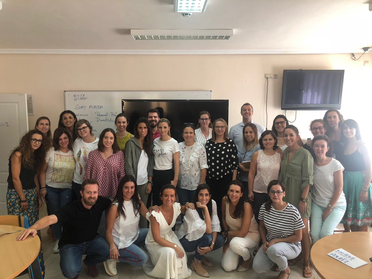 Gracias por confiar en el proyecto. Gracias por ir sin tapujos. Gracias por trabajar de forma incansable. Gracias por entender que crecemos todos juntos. Gracias por hacer del <a href="/ColegioAlauda/">Colegio Alauda Internacional</a> y de <a href="/PequesCordoba/">Los Peques Córdoba</a> un Proyecto irrepetible. GRACIAS.<a href="/MaecenasEyC/">Maecenas Educación</a>