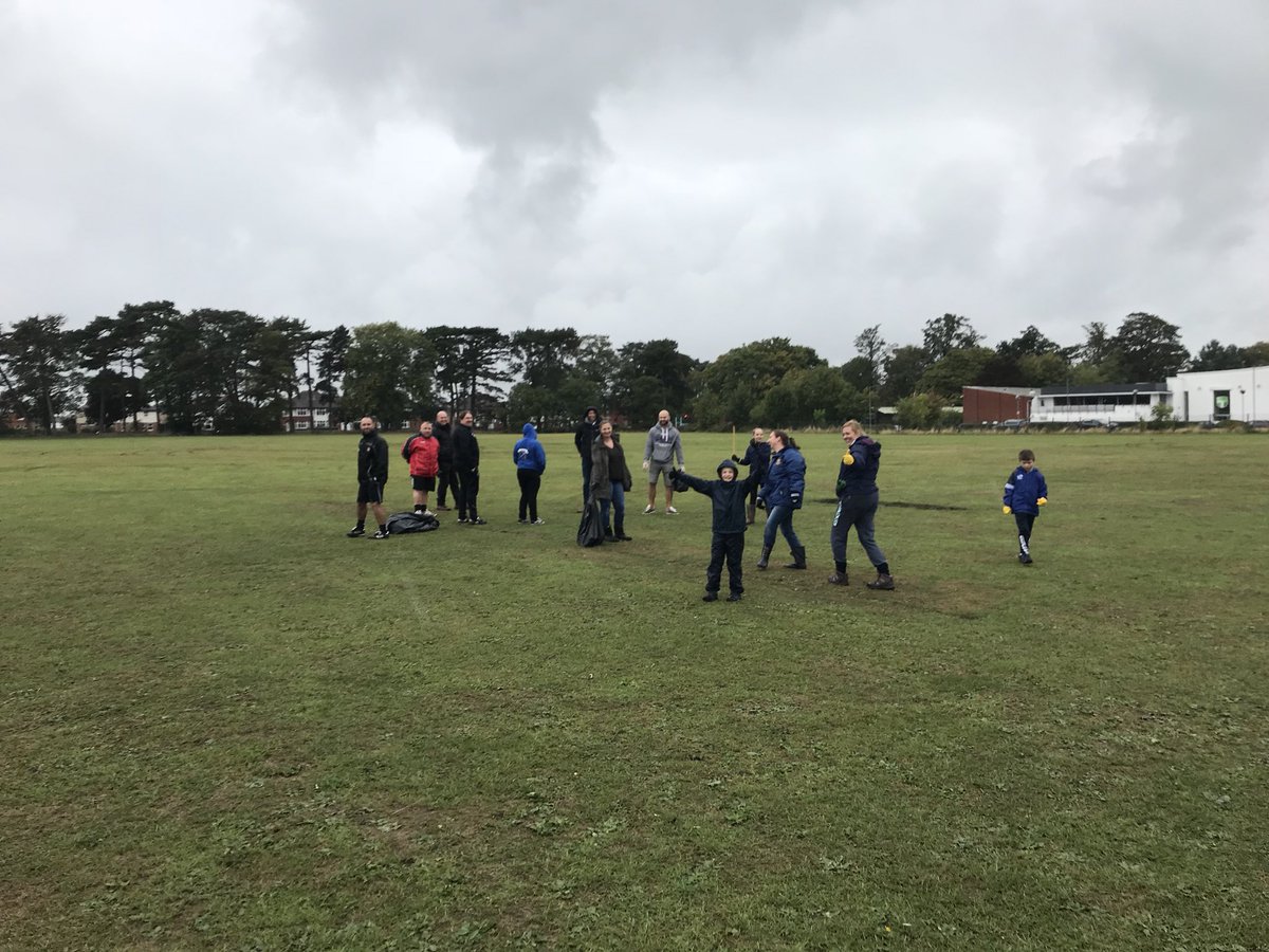 PerdiswellColts's tweet photo. Travellers removed from ground this morning. First response team into secure and clean up. 😂👏👏Thank you everyone that helped!
#PCFC #footballfamily https://t.co/PEMJdQKHNF