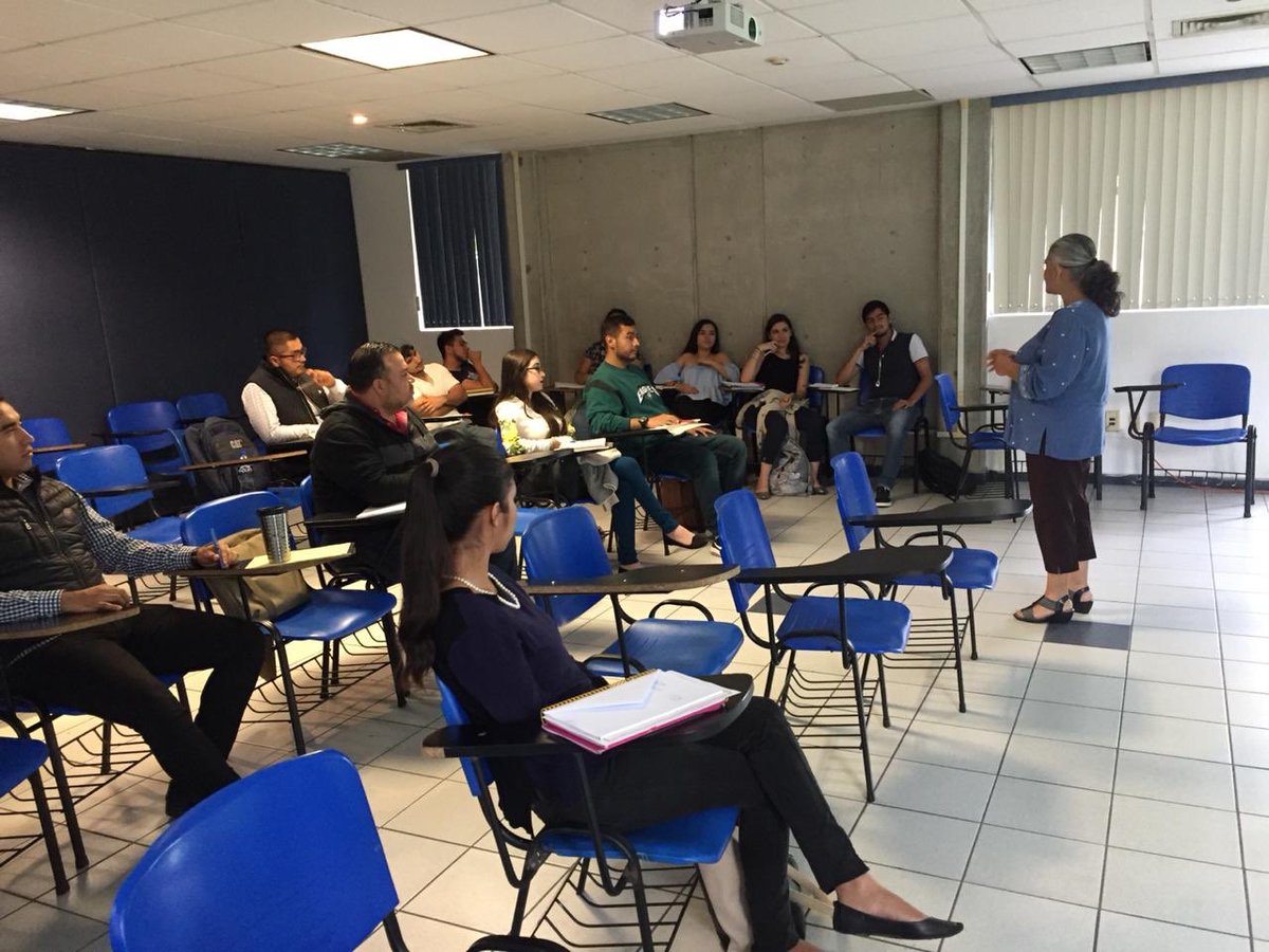 PedroDaAguilar's tweet photo. El día de hoy se apertura el Diplomado en Creación y Desarrollo de Negocios 2018 B, seguimos trabajando a favor del emprendimiento. @CUCEA_OFICIAL @CIEE_UdeG @Gaby_CIEE #DCDN18B #CIEEPorTi #CUCEAEmprende https://t.co/DsbVZyphZZ