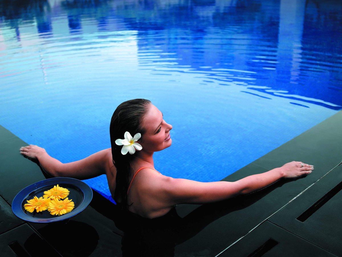 TridentHotels's tweet photo. From a quick swim in the outdoor pool to a leisurely spa therapy, @TridentGurgaon is specially designed to help you unwind and relax after a hectic day. 

#TridentHotels  #TridentSpa https://t.co/oAgQpwIlSP