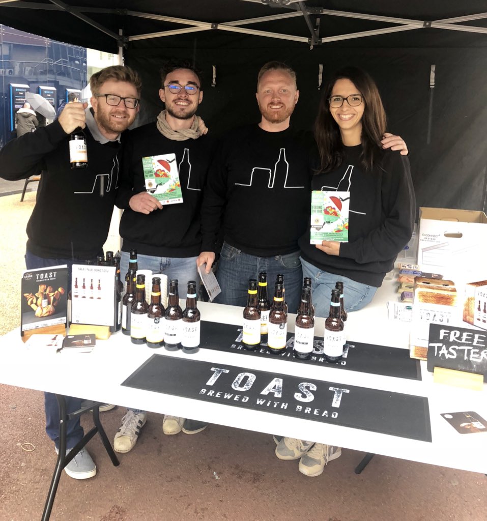 davoryan's tweet photo. Cooking 200 litres of soup from food that would otherwise have been wasted with Team Toast in Leicester City centre today! Come and say hello! #foodwaste #leicester @lionsf5k @ToastAle @feedbackorg https://t.co/U3maeXN2eE