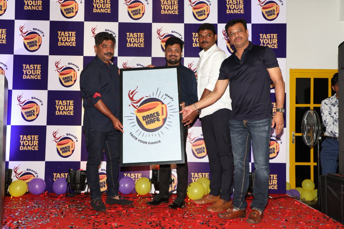 360dCinema's tweet photo. Master @rajusundram inaugurated 
Chreographer @sherif_choreo's
#DanceCafe at #Valasaravakkam today https://t.co/wXSzgDjqLH