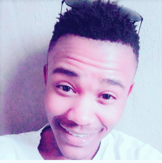 Nhlanhl55514145's tweet photo. #TweepsthatfollowbackwithNAF 
#Banyile 
#crazyselfie https://t.co/TXR4kzEkZm