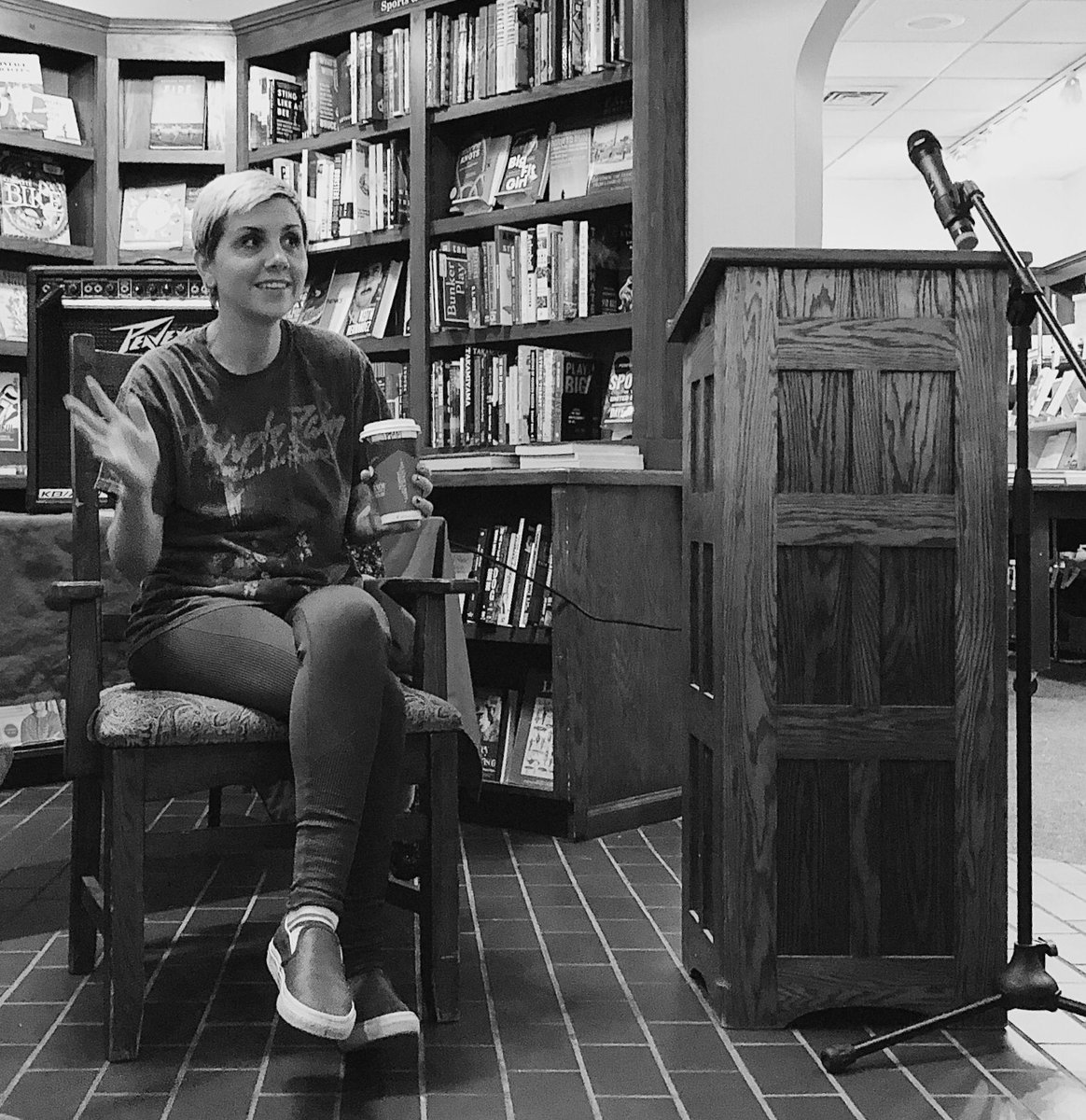 intotherushes's tweet photo. Wonderful discussion with @jesshopp last night at Madison’s @RoomofOnesOwn. Her new memoir ‘Night Moves’ just landed. Grab yourself a copy! https://t.co/qgSPW5Hl9Q