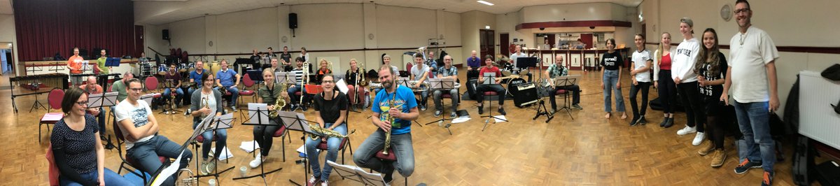 emilestoffels's tweet photo. Op deze zaterdagmiddag weer grote stappen 👣 gemaakt met alle zang solisten 🎤 en @DFM_Nijmegen 🎷🎺🥁 (met combo! 🎸) voor het bijzondere Marieke concert volgende week zondag 30 sept.) in @HetGoffertpark #Nijmegen https://t.co/SkaMn0opTS
