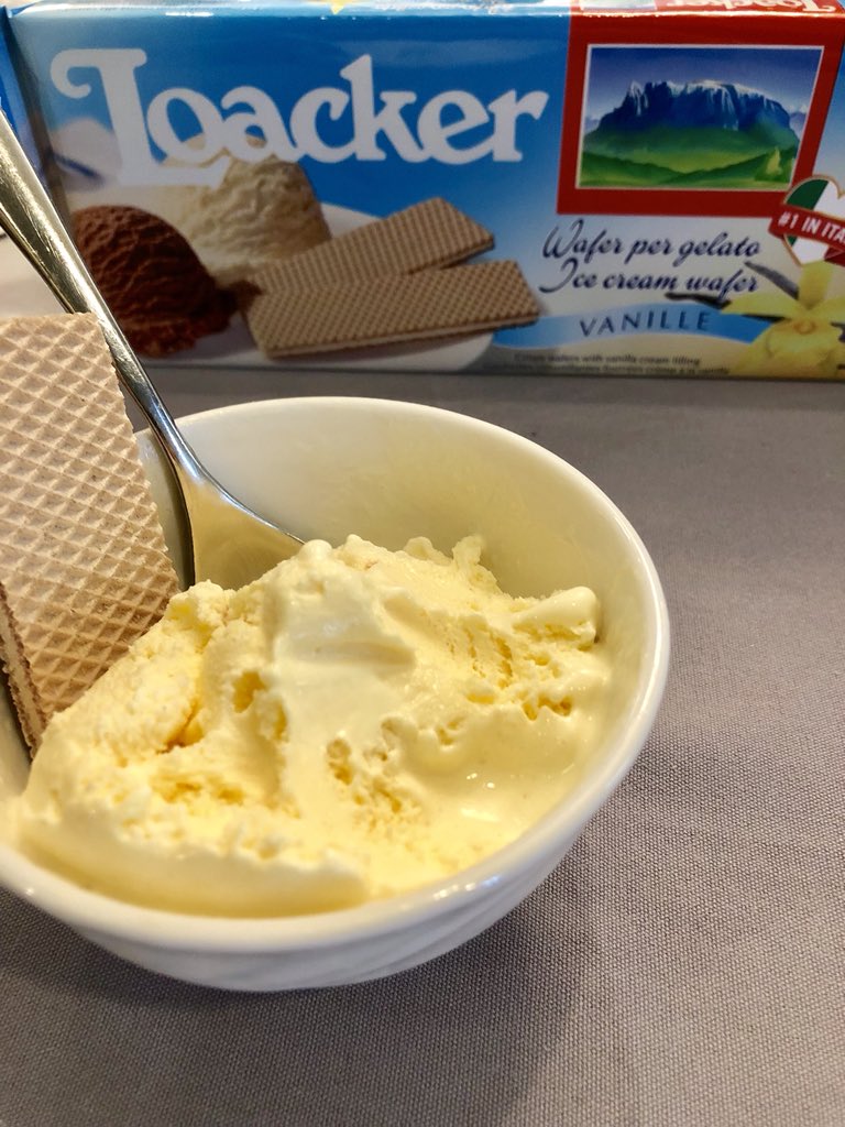 CarrCleaning's tweet photo. Oh, boy! These are both too delicious to choose a favorite. Take care, Mama Bear and have a special treat with Loacker! 

#mackid #MKMeetUp #MKLoacker #takecaremamabear #delicious #loacker https://t.co/NTo51lhdOz