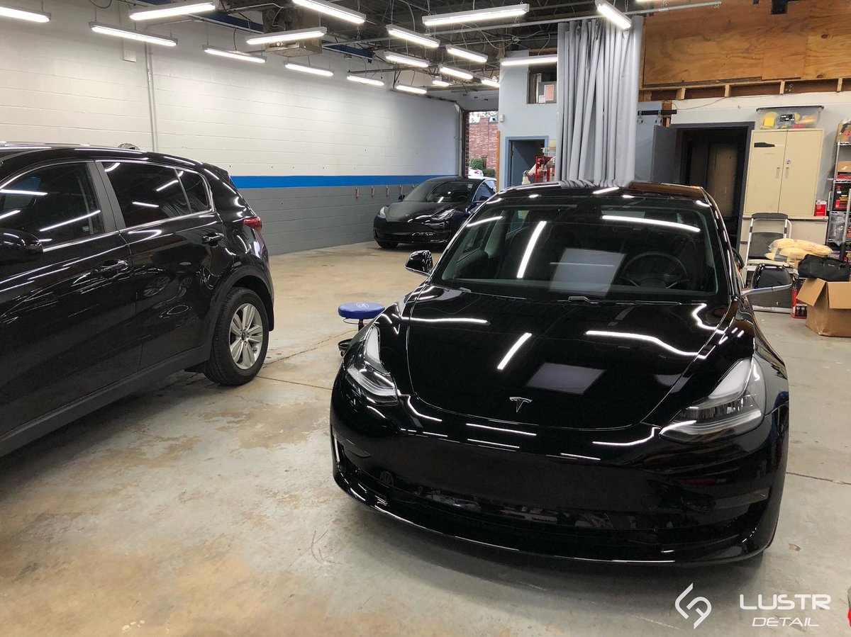 LUSTRDetail's tweet photo. One Tesla Model 3 was coated after polishing and Suntek PPF on front end. The other patiently awaits a full car PPF wrap.
#lustr #ceramiccoating #paintcoating #cquartzprofessional #chicagoppf #suntek #xpel #3m #chicagoclearbra #chicagodetailing #tesla #model3 #lustrit https://t.co/dhRVvUk89O