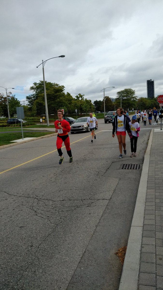 fmhouston's tweet photo. Walk. Run. Be Incredible. #UWReunion @uwaterlooalumni https://t.co/U7zVCaBu53