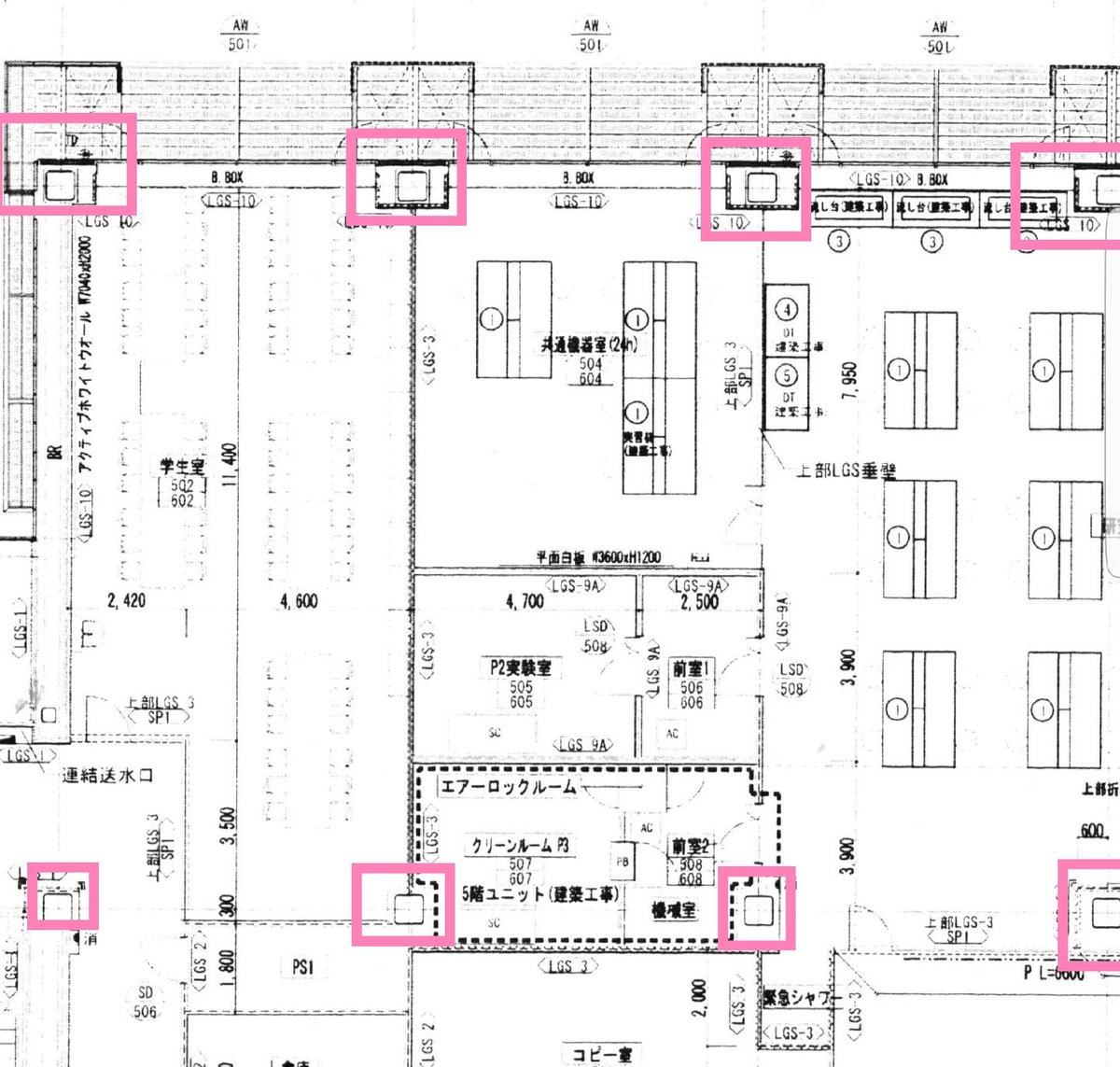 Nem 上期末で忙殺され参戦がままなりませんが少しだけ 流出図面上の はダクトスペースではないでしょうか 外部仕上表で外壁の白い囲いは ダクト隠し エキスパンドメタル とあります 図面上のダクト隠しの位置に が配置されています 内部の
