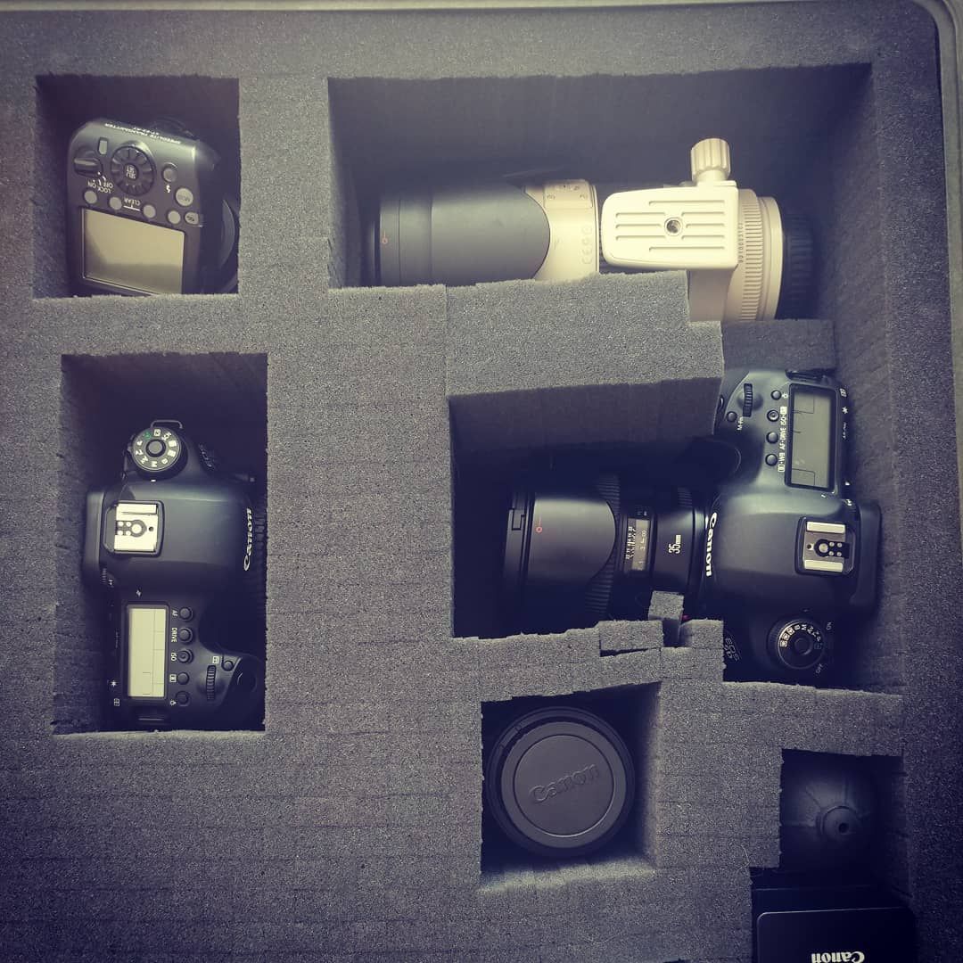 ForwardExposure's tweet photo. It's a good day for a wedding! Heading out to shoot for Curtis & Jen at the JJ Ranch!
#forwardexposure #wedding #photographer #weddingday #canon #creative #fun #exciting #love #theydo #jjranch #sherwoodforest #ilovemyjob #puremichigan #smallbusiness #localfirst https://t.co/1ORyFeBBsa