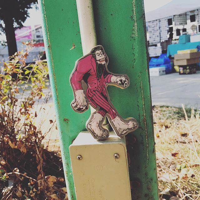 CitySquatch's tweet photo. #EAVStrut is starting now! This 1966 #CaesarRomero #JokerSquatch is strutting his stuff out here! #FreeArt #FAFATL #FA4U ⠀⠀⠀⠀⠀⠀⠀⠀⠀
(This is also a small preview of part of my Villains piece for next week’s #BattleAndBrew art show.) http... https://t.co/Y9GOolOmU4