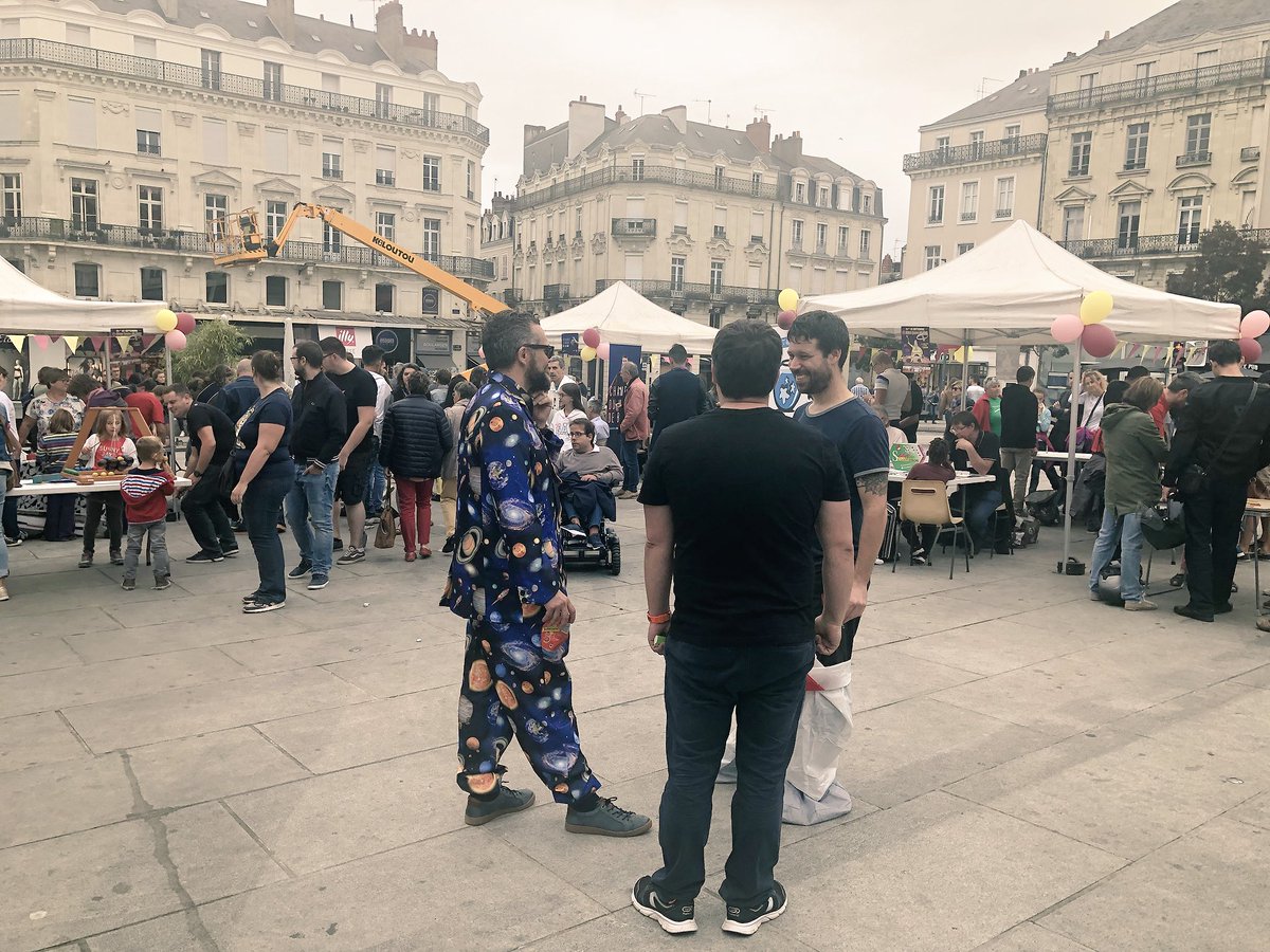 CarolineFel's tweet photo. À ne pas manquer jusqu’à ce soir @Angers : la #Fête du jeu => en famille, entre amis, pour le bonheur des petits et des grands 😄🌟 Place du Ralliement et salons Curnonsky. https://t.co/98uJC4pKcU