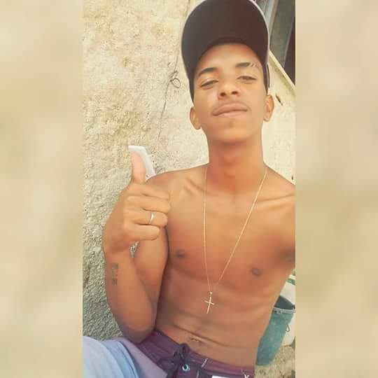 Parrudinho7's tweet photo. Muito grato por tudo q vc já fez por mim tá no meu coração e nunca mas vai saí 😭😭 https://t.co/bAaMLZ9mE4