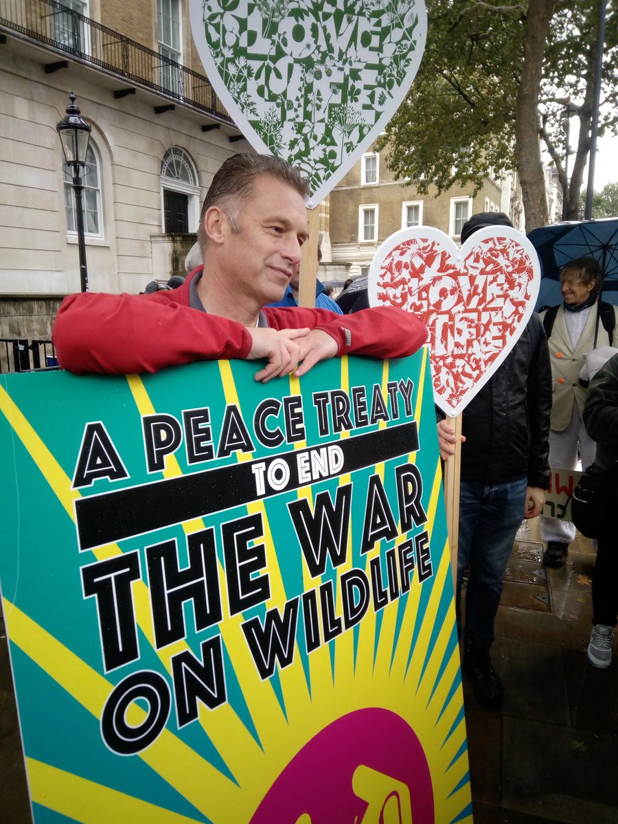 patrick_barkham's tweet photo. Congratulations @ChrisGPackham for the joyous vital positive bird-and-human-song-filled peaceful empathic wet #PeoplesWalkforWildlife. And thank you all you lovely people who walked. https://t.co/lrejqc245s