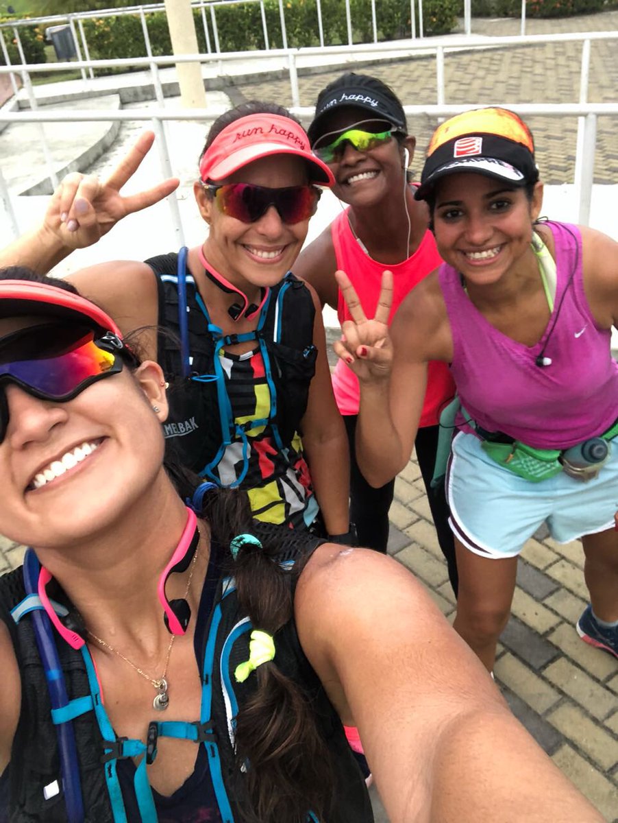 michellerojasv's tweet photo. Quien corrió 18k hoy? #mesientoatleta #roadtoGamboa #runningspam #twitrandom #runner #Happy42 #categoriaMaster https://t.co/fospxaiIxa