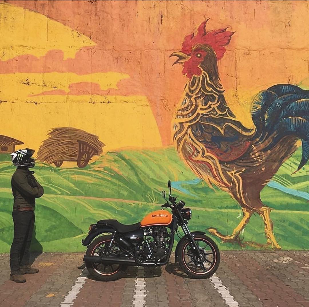 royalenfield's tweet photo. The #RoyalEnfield #ThunderbirdX is what you'd have probably ended up with at the end of your customisation. Downright distinctive, it lets you put yourself out there. Test ride one today https://t.co/LFGU1YzwAS
#TBX #ABitOfYourself
Image credit: @kms_royalenfield via Instagram https://t.co/kjijyPPaLW