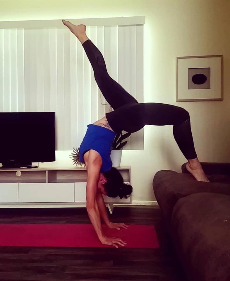 hotyogaburque's tweet photo. #LifeIsABalancingAct https://t.co/hJk6ucQz5P