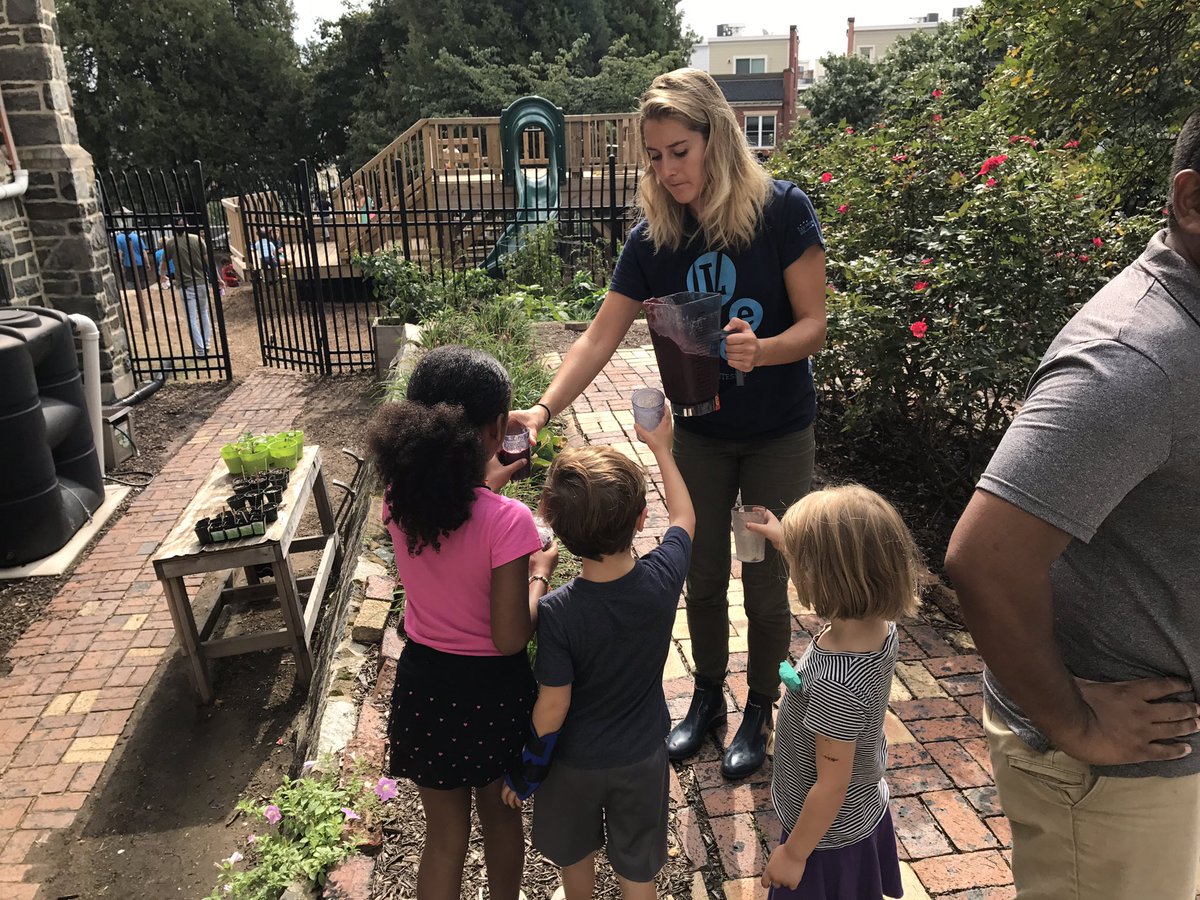 Lee Montessori Board tweet media