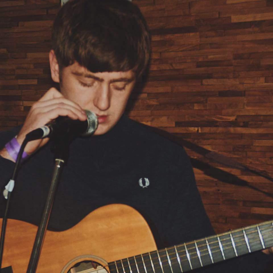 Welcome to the show! 

Tonight <a href="/Bob_Fischer/">Bob Fischer</a> has <a href="/MickyyGall/">Michael Gallagher</a> live in session 🎸 

Plus lots of great new music to share with you 🙌

Listen in via <a href="/BBCTees/">BBC Tees</a> from now until 10pm 📻