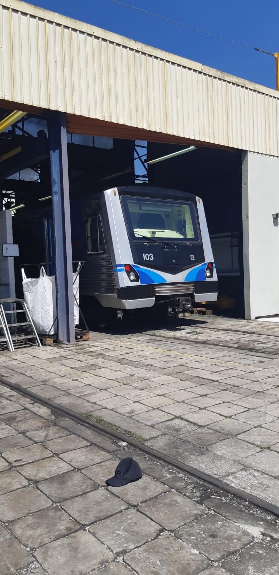 cptmnoticiando's tweet photo. A equipe do @RedeNoticiando está participando simultaneamente de duas visitas técnicas neste sábado. No Metrô SP Noticiando vocês pode acompanhar imagens do pátio Jabaquara 😉 e no SPTrans Noticiando tem um conteúdo bacana sobre o complexo Santa Rita 😉 

#RedeNoticiando https://t.co/htHxFDBW4k