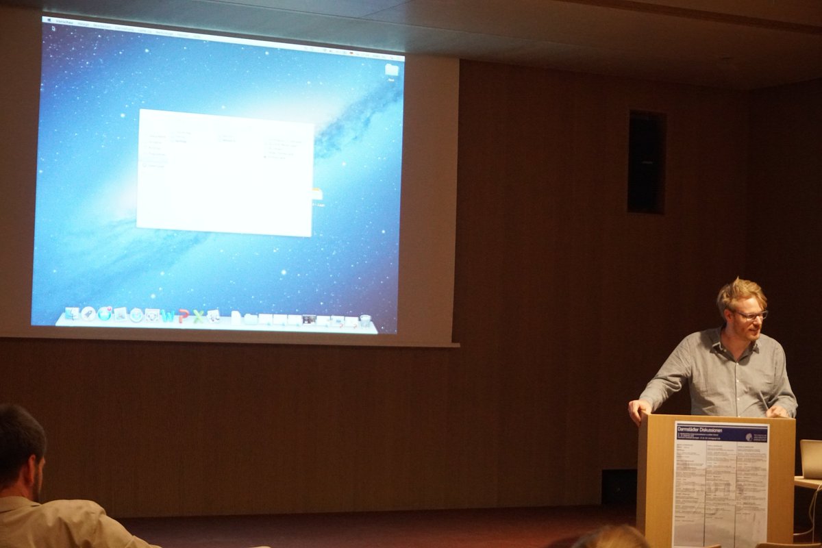 DD-Tweets tweet media