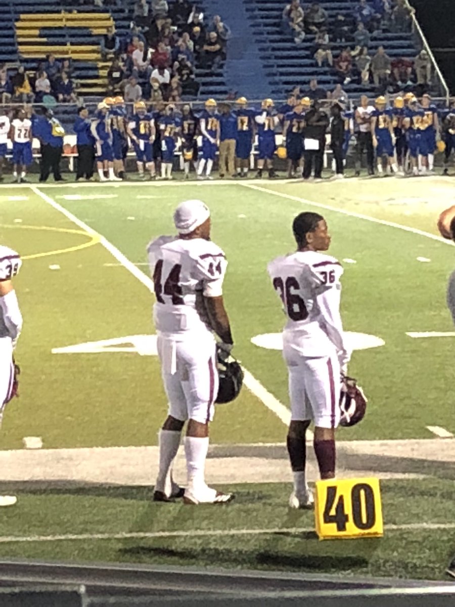 bigslime_thadon's tweet photo. Gameday 🤟🏾 told bro we gotta stick with it and create our own destiny🦍#RIPNAZ https://t.co/0O4aHu4k9f