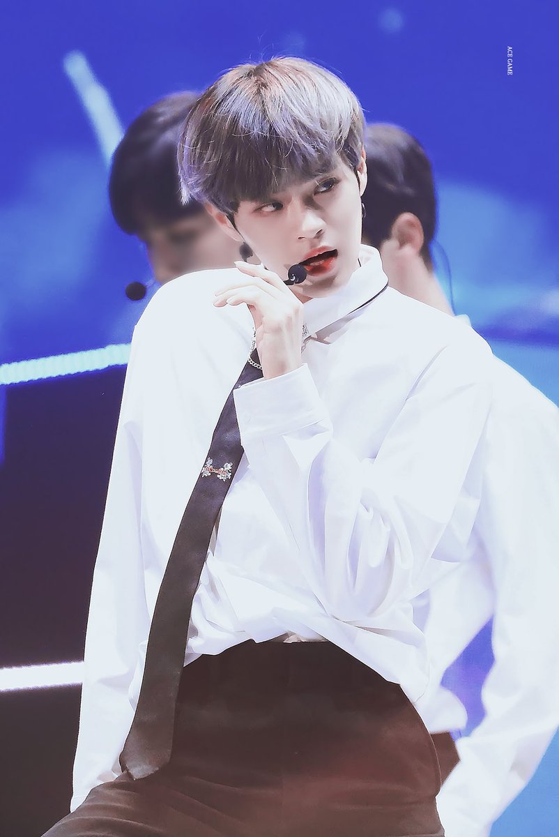 ACEGAME_DH's tweet photo. 180830 미모는 예술 임니다,,, #대휘 #이대휘 #DAEHWI 💜💜💜 https://t.co/7j7NkiyrMf