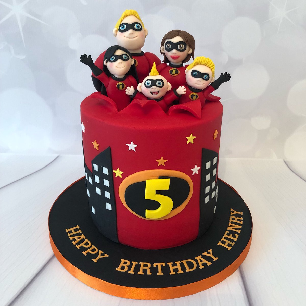 Cake Me Away Wilmslow on X: "Incredibles cake for a huge fan! #incrediblescake #incredibles #incredibles2 #boyscake #boyscakes #boycakes #childrenscakes #incrediblescakes #cakemeaway #cheshirecakes #cakescheshire #disneycake #disneypixarcake #disney ...