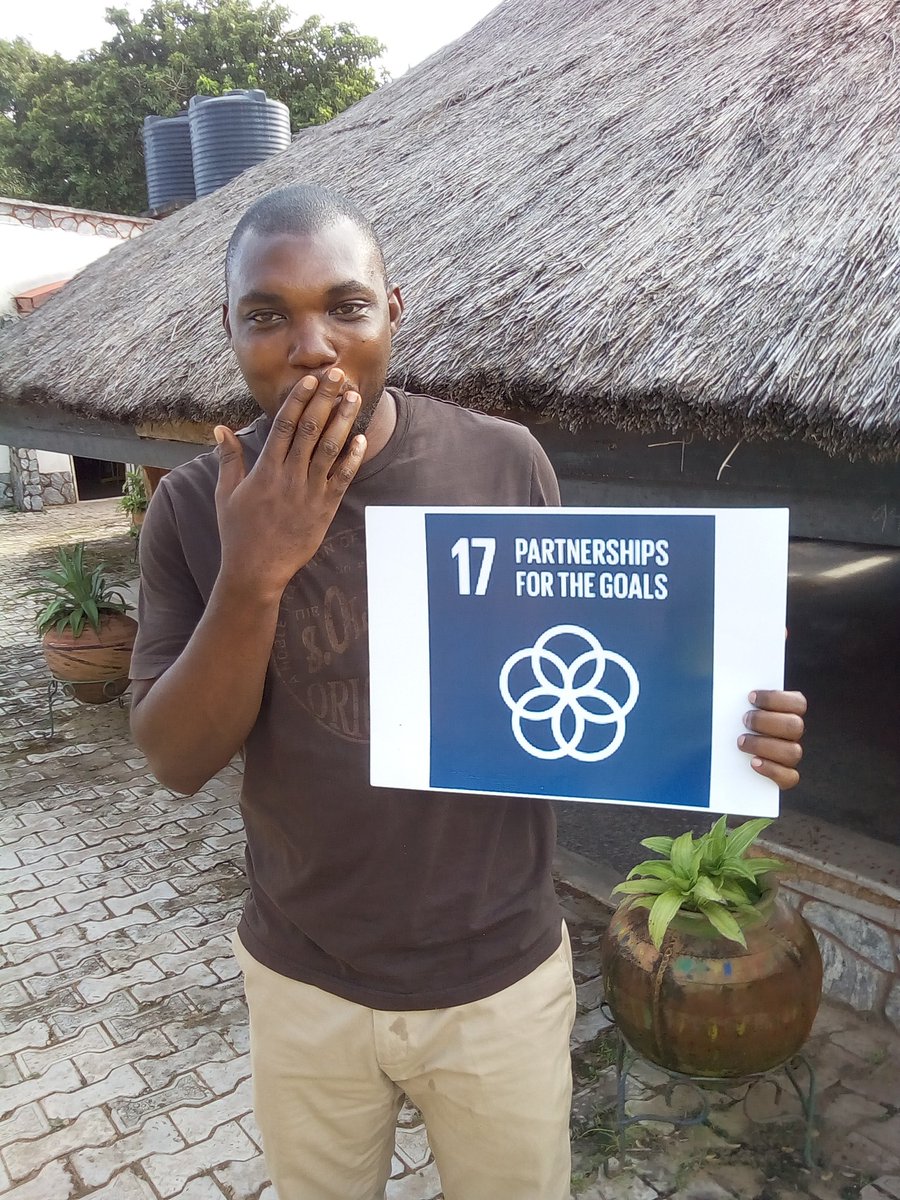 ochoche2k10's tweet photo. Commitment to this Cause is a Lifetime something. #SDGsStory #YouthHookupMakurdi with @DevTrainNg #MakingLifeBetter #GlobalDayOfAction #GDA @P_wang2 @CyprianOrtese @Cathyyang13 @Otuvictor001 @kise_samuel @AnorJacob https://t.co/WJ8gAg9Wra