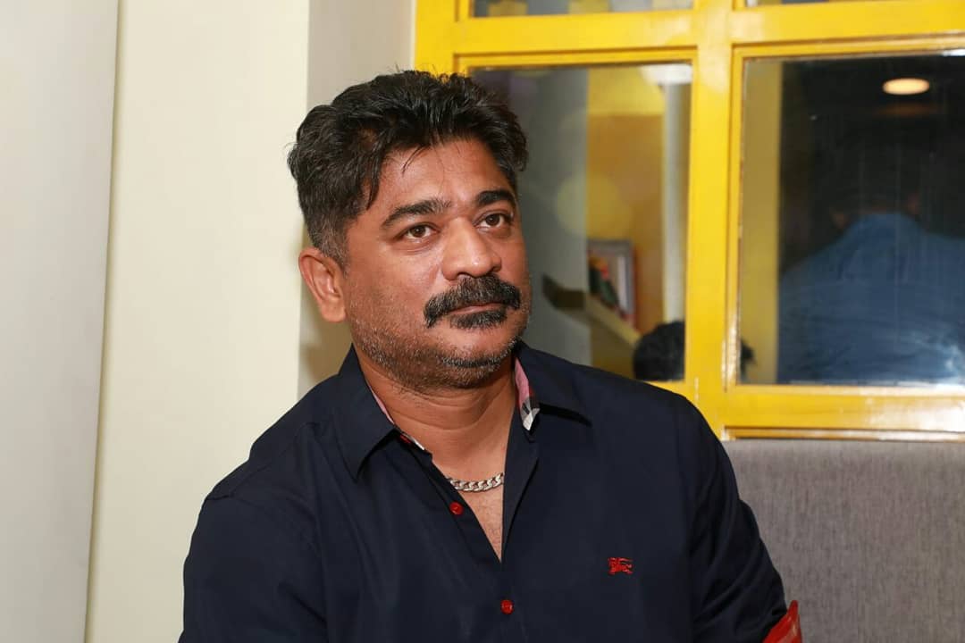 V2Cinemas's tweet photo. Master @rajusundram inaugurated 
Chreographer @sherif_choreo's
#DanceCafe at Valasaravakkam today 
@DanceKafe @proyuvraaj https://t.co/Yc7GlZ2iRh