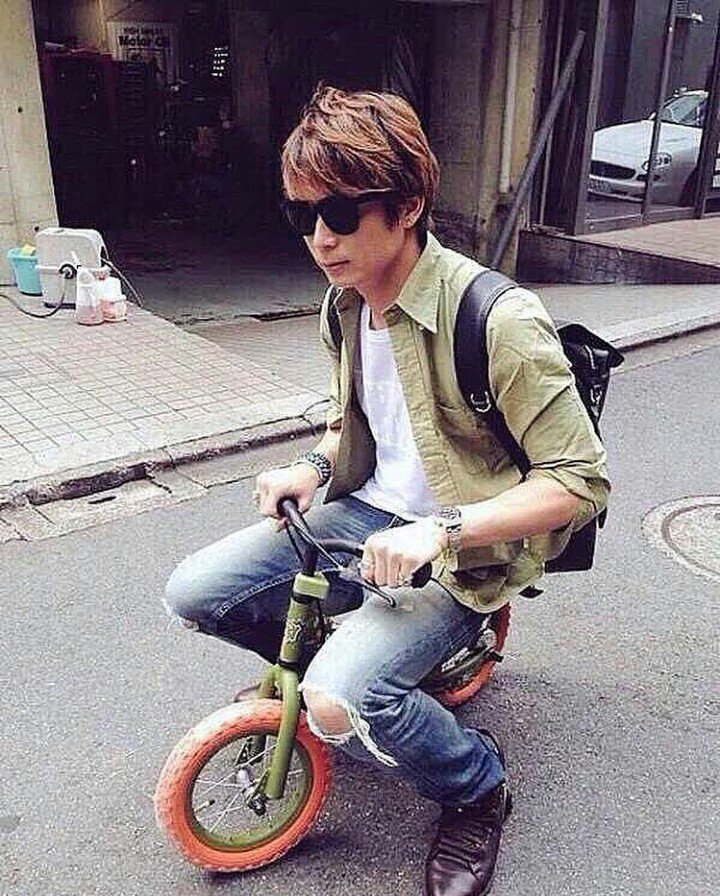 ぷ あ No Twitter あれ 私の好きなタイプって 小さめの自転車に乗るおじさん Exile Exilethesecond 橘ケンチ 黒木啓司 ぷ あ No Twitter あれ 私の好きなタイプって 小さめの自転車に乗るおじさん Exile Exilethesecond 橘ケンチ 黒木啓司