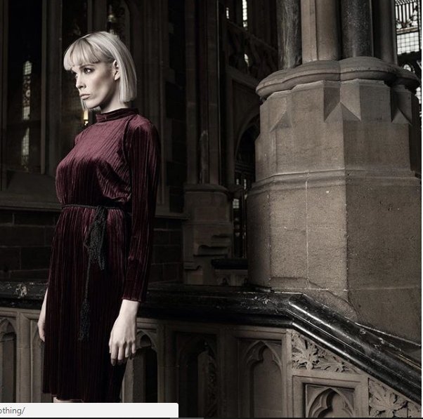 moth_clothing's tweet photo. Your New Autumn Going out out outfit here. Gets yours for next weekend
shop velvet https://t.co/XOCJv3vzxa
.
.
.
#goingoutout #velvetdress #goingoutdress #saturdaynightoutfit #halloweendress https://t.co/aL0QW4vtmr