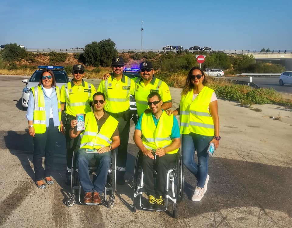 Compartimos la página de <a href="/facebook/">Facebook</a> de nuestros compañer@s de <a href="/aspaymcadiz/">Aspaym Cádiz</a>. 

En ella, podéis ver todas las imágenes, algún vídeo del #control y en los medios en los que han aparecido.

👉👉 bit.ly/2QOsMDj

#nocambiesderuedas #notedistraigas #CampañaControlDistracciones