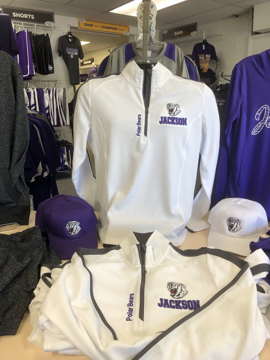 Varsity_Gear's tweet photo. Wow, 88 degrees one afternoon, 58 the next morning. Fall is here, at least for today anyway. 
We have plenty of 1/4-zip &amp; 1/2 zip options in stock now that it's getting cooler.  Our selections include men's, women's &amp; youth. Women's sizes S-2X; Men’s S-3X.
#GearUpForFall https://t.co/iW3L5SDrSC