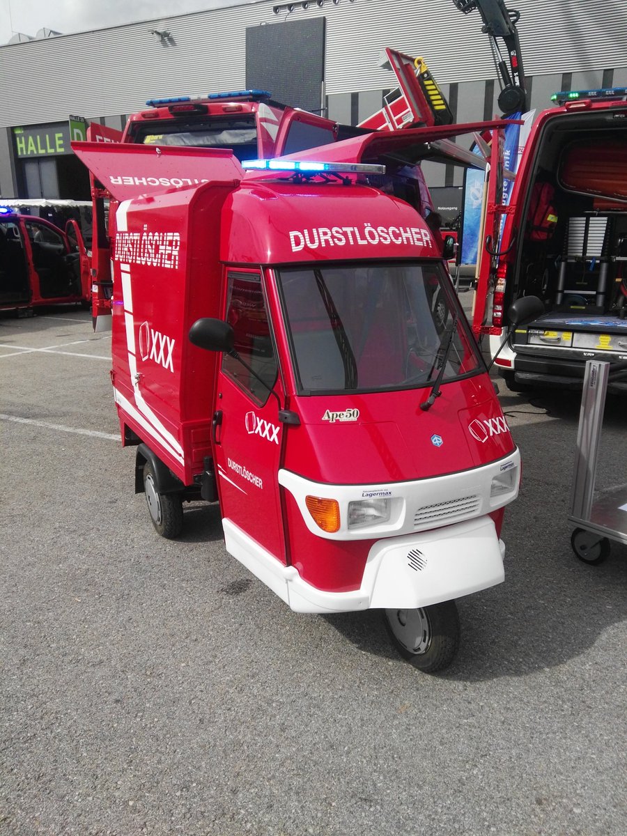 Ianosxh's tweet photo. Mein absolutes Highlight von der heutigen #RetterMesse https://t.co/n7rznhocHx