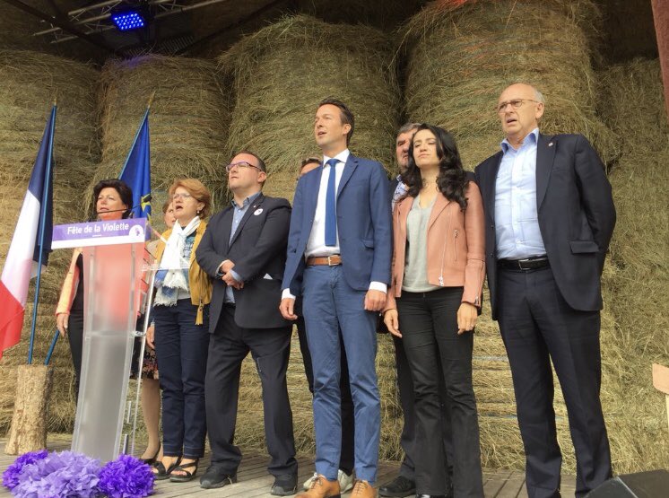 LydiaGuirous's tweet photo. Belle fête de la violette aujourd’hui de @G_Peltier avec @damienabad @JeanLeonetti . 
Unité et convictions. #FDV18 https://t.co/daSzL6khTp