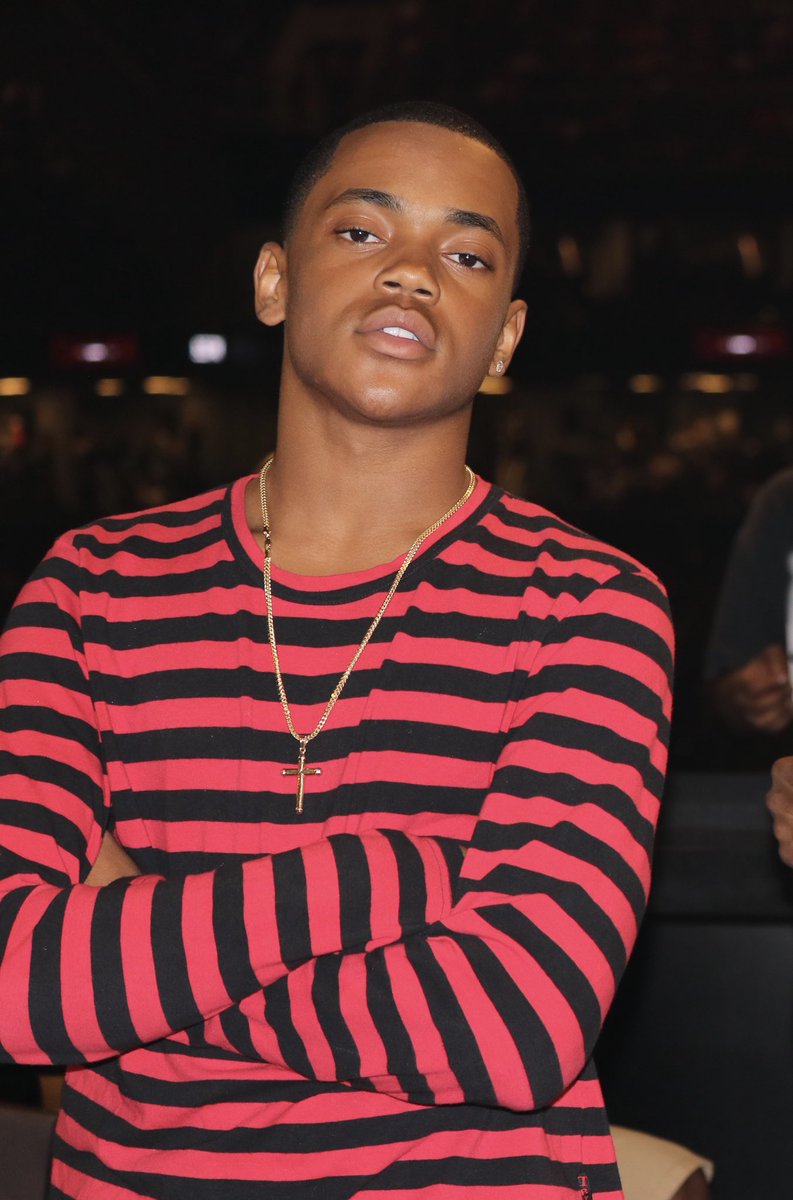 michaelraineyjr's tweet image. Blessed to see another year. All praises to the most high 🙏🏽. Happy birthday to me!!!