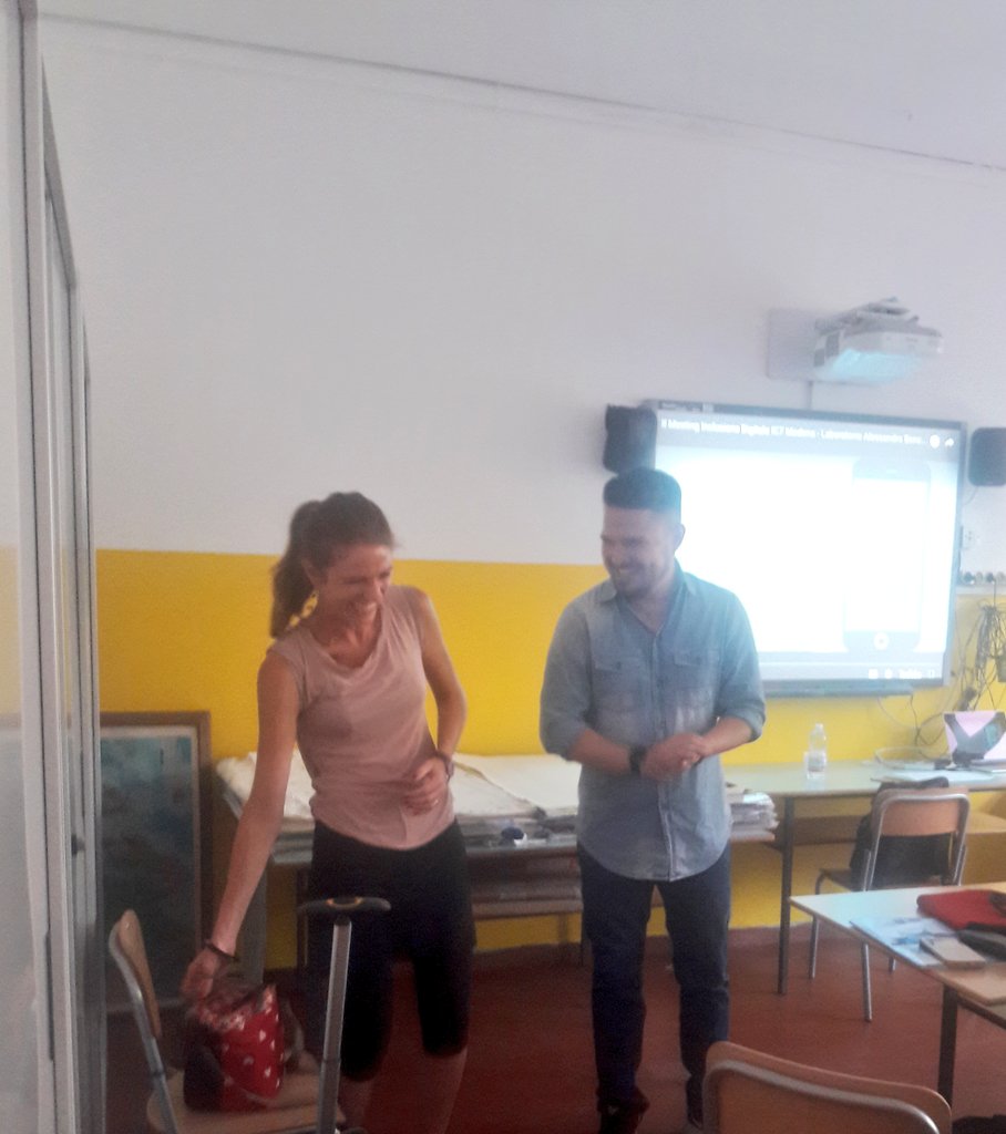 benedetta1971's tweet photo. Le belle scuole innovative di Modena #IC7Modena con grandi formatori @ProfDigitale #BenassiGabriele @wlascuolaviva #ElisabettaNanni @danielebarca @ivana_nobler 👏 @MiurSocial #PNSD https://t.co/ohJaY0u2ag