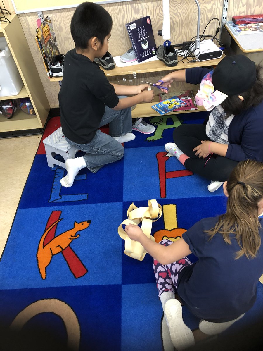bikermomma2's tweet photo. My students loving the first Maker of the year- unfortunately they only get it once a week and only one term - no room in schedule 😞 https://t.co/5c6vXcqz6R