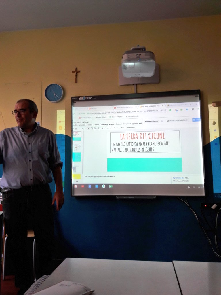benedetta1971's tweet photo. Le belle scuole innovative di Modena #IC7Modena con grandi formatori @ProfDigitale #BenassiGabriele @wlascuolaviva #ElisabettaNanni @danielebarca @ivana_nobler 👏 @MiurSocial #PNSD https://t.co/ohJaY0u2ag