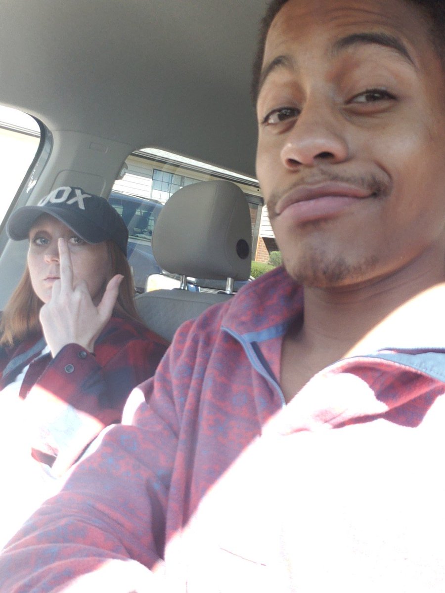 Devydevin's tweet image. ABG w/ hollow tips bae knows